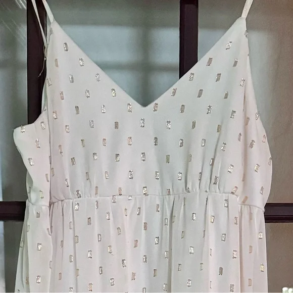 Express White Metallic Gold Flowy Maxi Dress - Picture 5 of 12